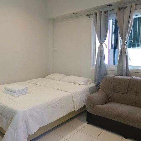 Gift House Hotel Hat Yai Exterior photo